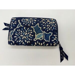 Vera Bradley Blue Floral Quilted Zip Around Continental Long Zipper Wallet Women